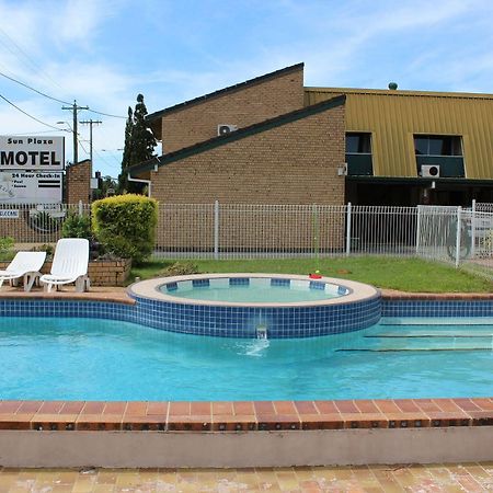Sun Plaza Motel - Mackay Bagian luar foto