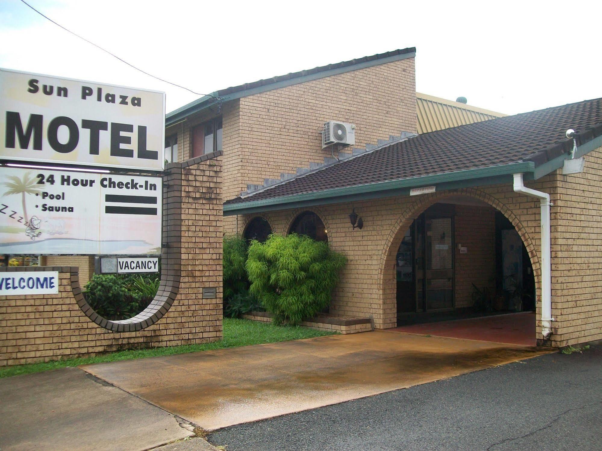 Sun Plaza Motel - Mackay Bagian luar foto