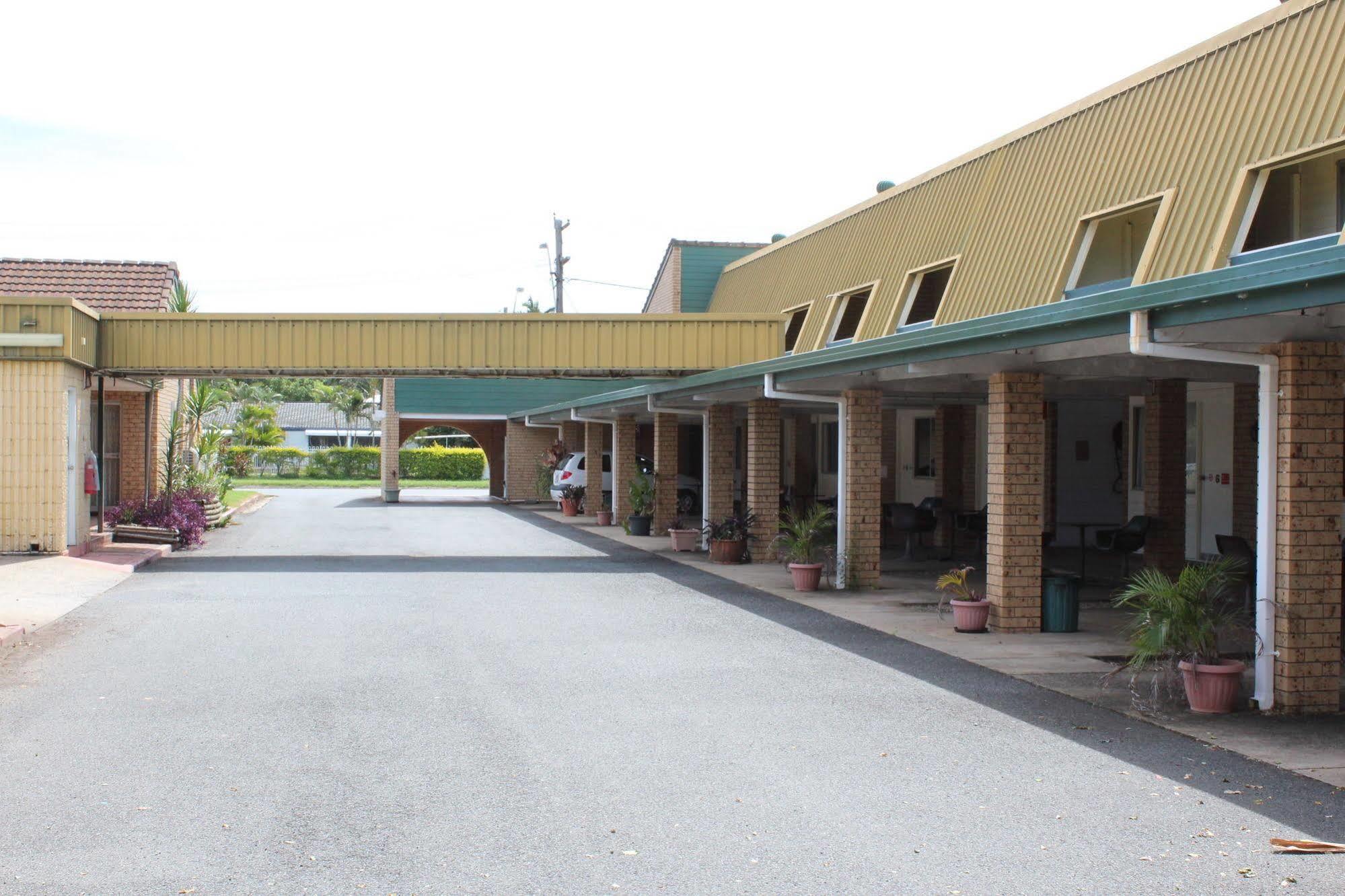 Sun Plaza Motel - Mackay Bagian luar foto